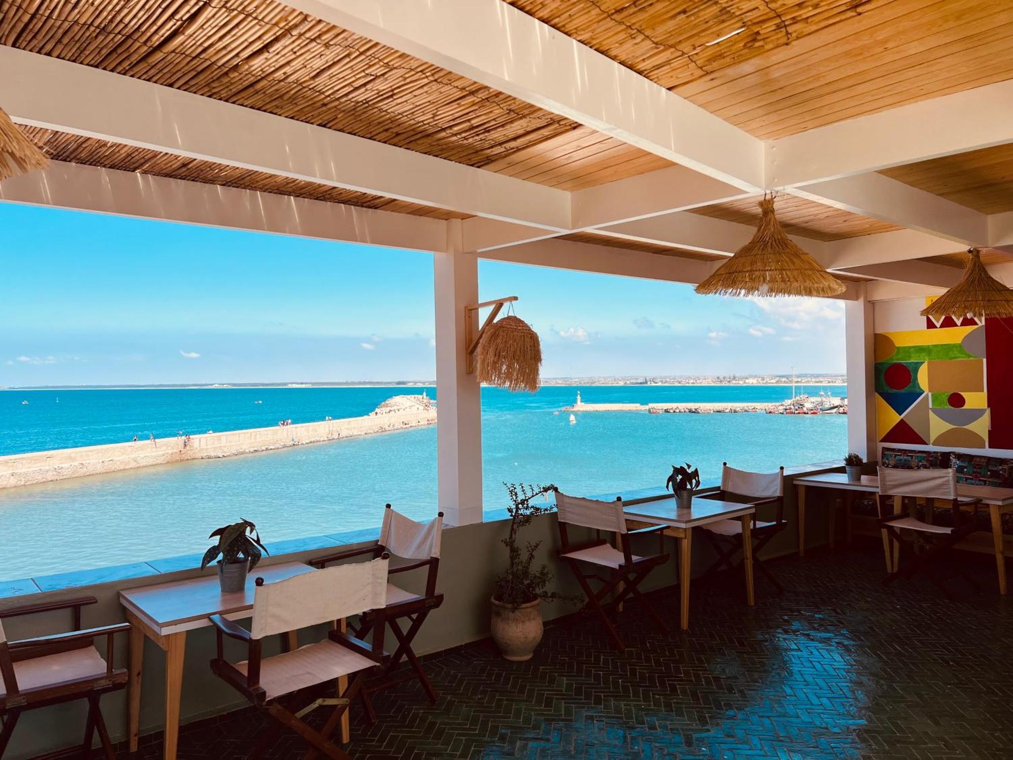Art Riad Au Bord De La Mer 2 Džadída Exteriér fotografie